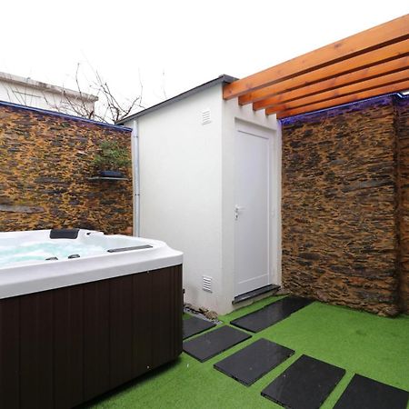 Dainty House Villa Овар Екстериор снимка